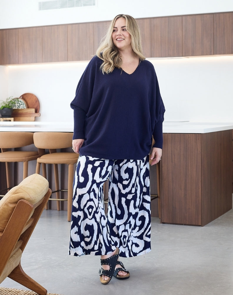 Amy-V-Neck-Knit-Navy-Styling