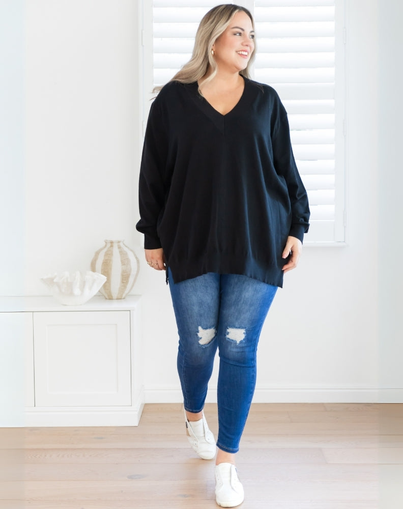 Angel-V-Neck-Knit-Black-Front