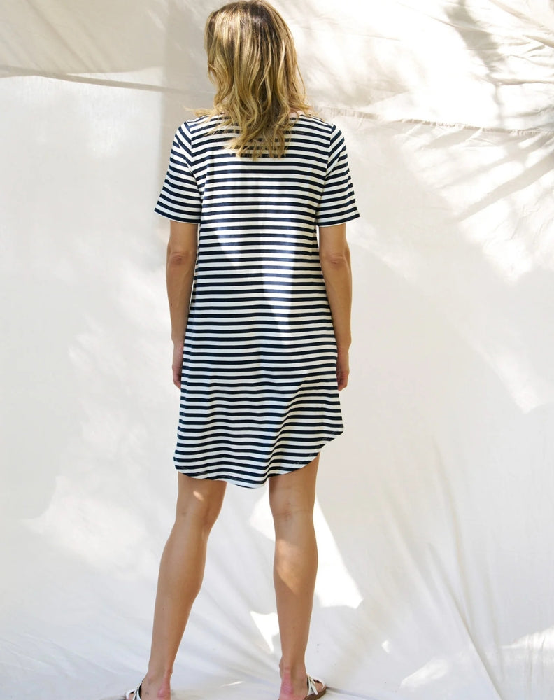 Betty_Basic_Nyree_Dress_Navy_Stripe_Pink_Back