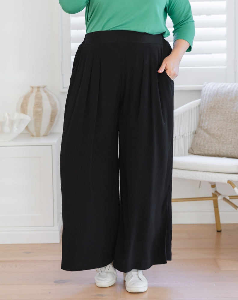Bonnie_Pants_Black_Front_Details