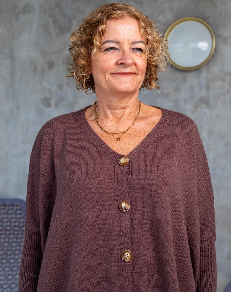 Chelsea_Knit_Chocolate_2