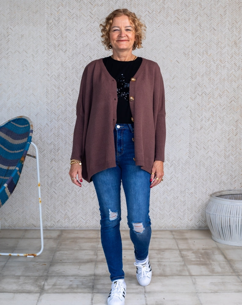 Chelsea_Knit_Chocolate_Open_Front