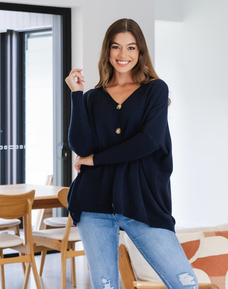 Chelsea_Knit_Navy_Sleeve