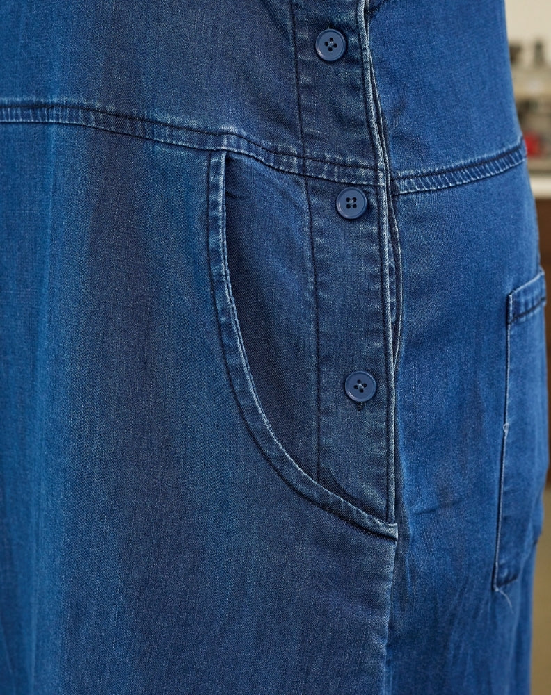 Denim-Apron-Dress-Pocket-Details