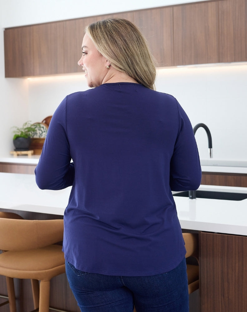 Laney-V-Neck-Tee-Navy-Back