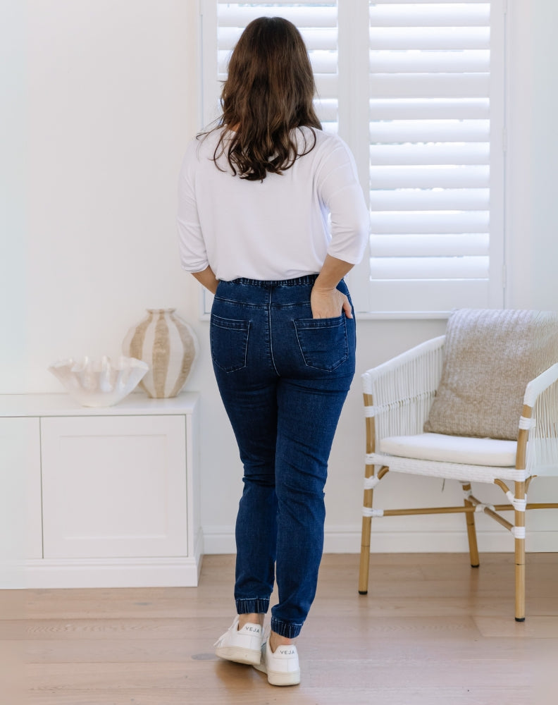 Paris_Joggers_Back_Pockets_2