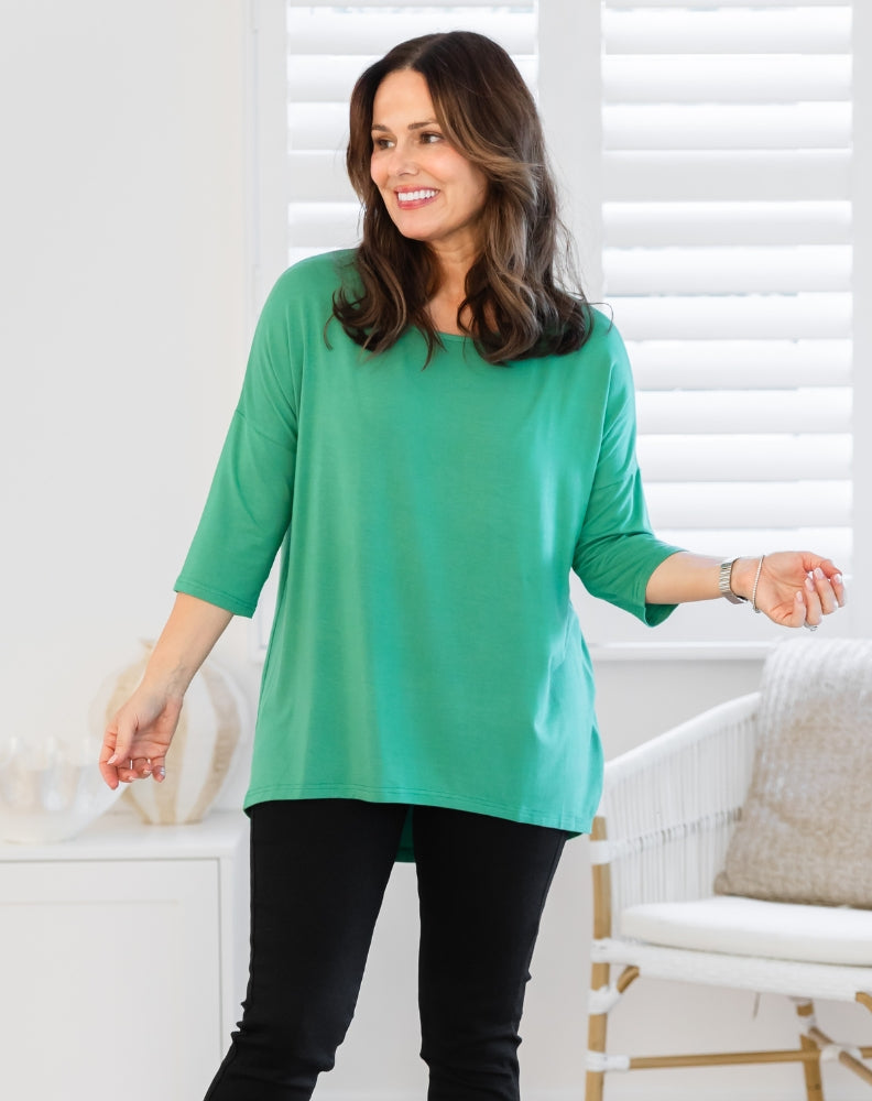 Spring-Tee-Emerald-Front