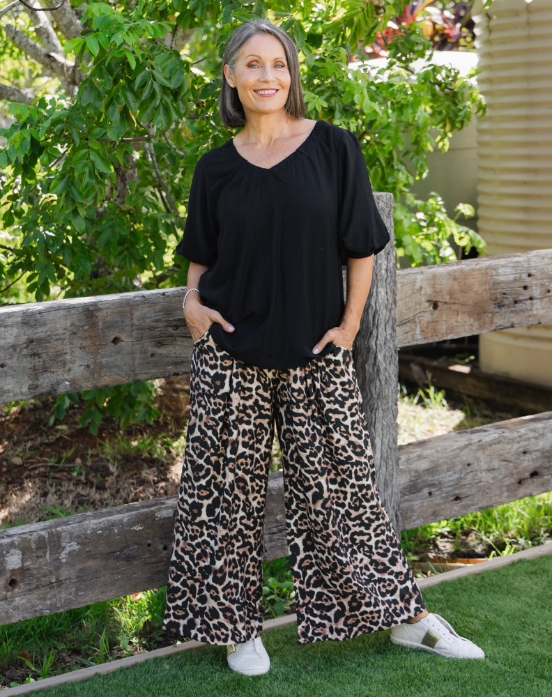 Lucy　0605 Lucy Top - Black – Freez Clothing