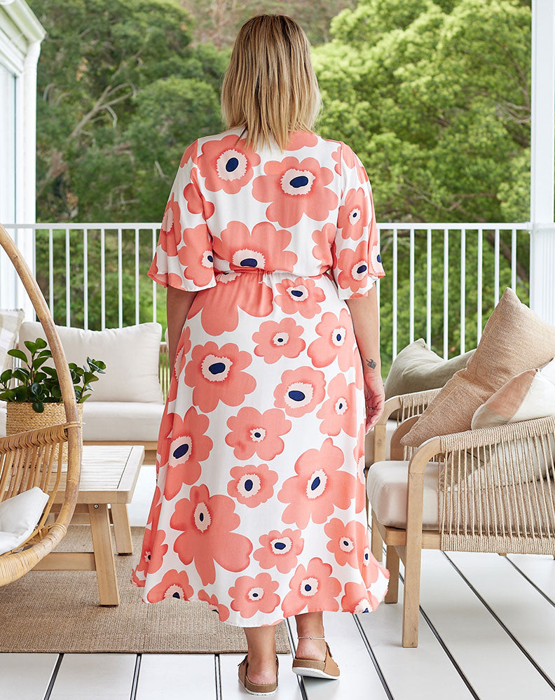 Debby Dress - Peach/Floral – Freez Clothing