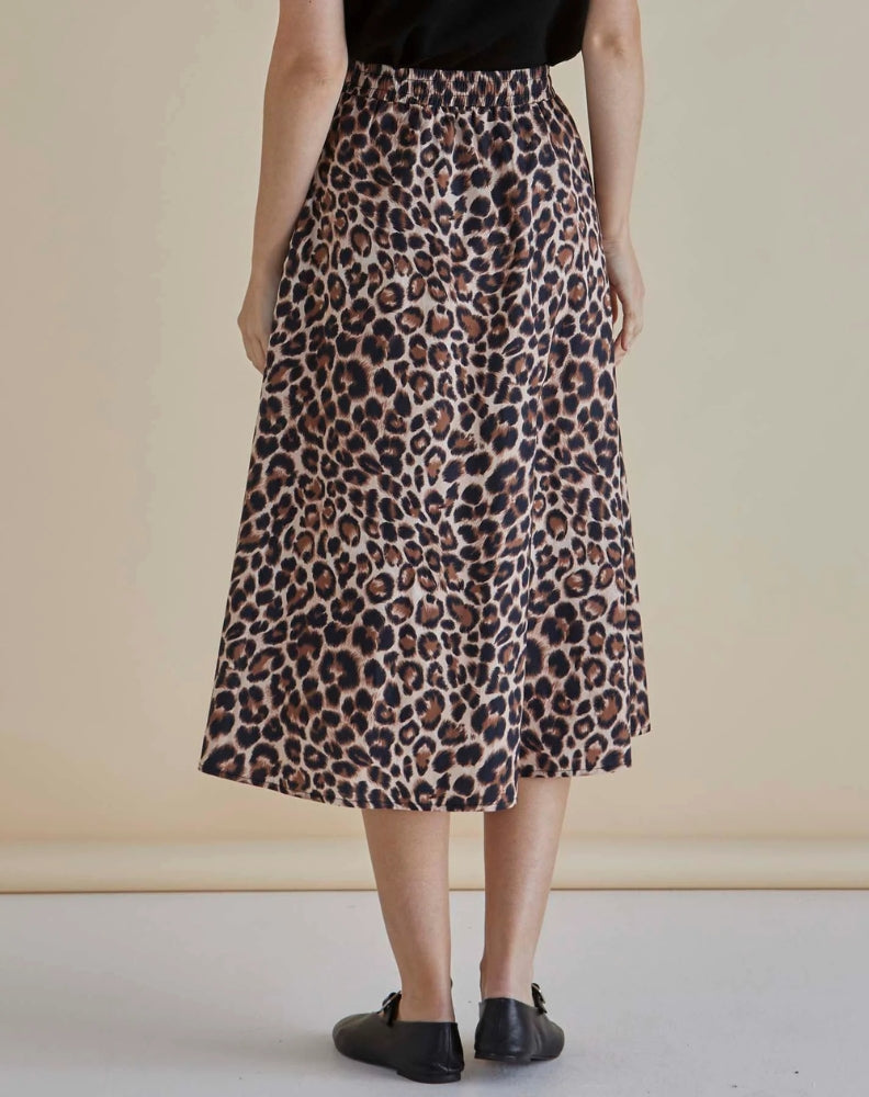 Betty-Basic-Sirah-Skirt-Leopard-Back