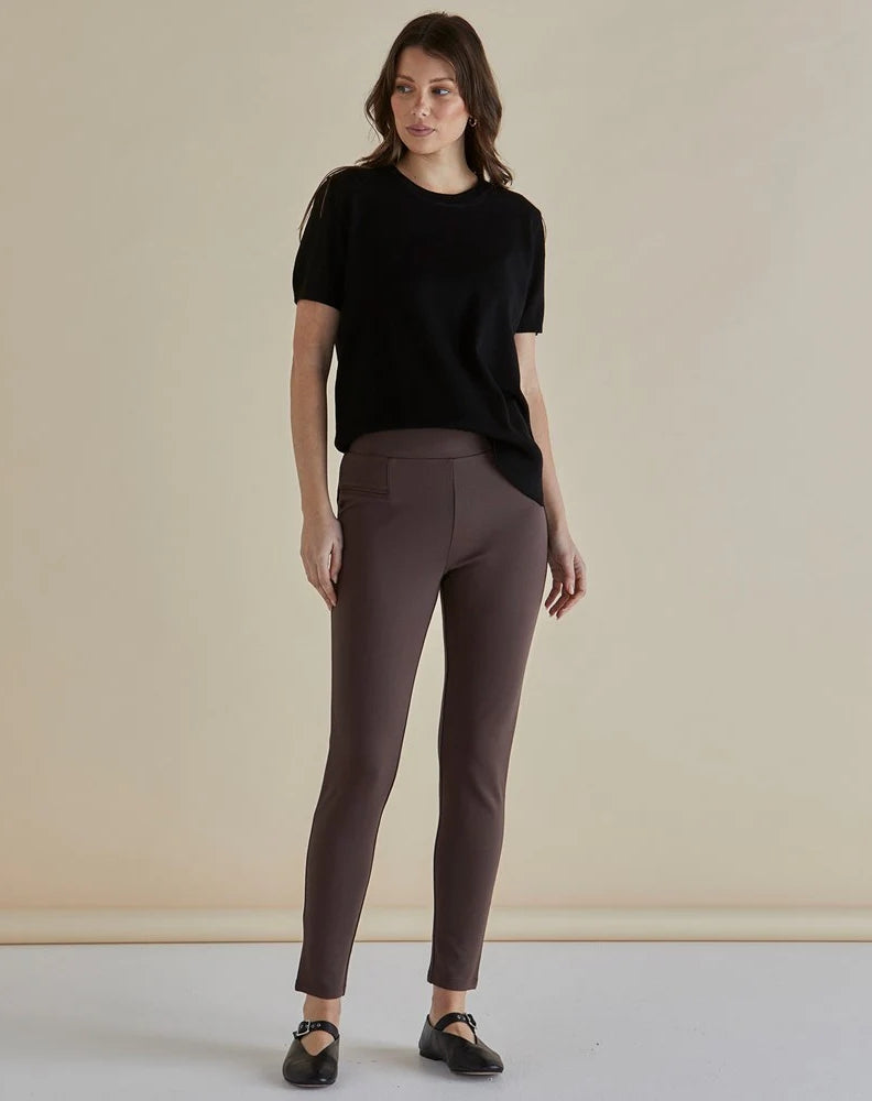 Betty_Basic_Gwen_Ponte_Leggings_Brown_Front