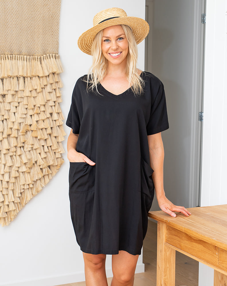 Pocket Dress -Black